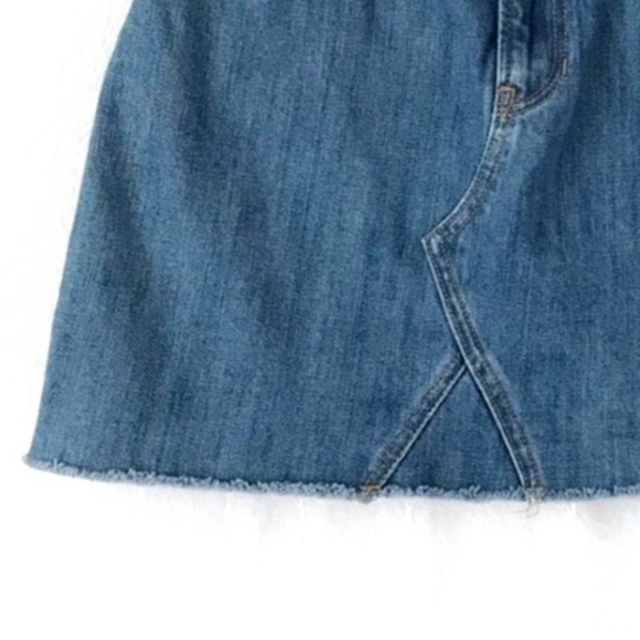 Pacsun Denim Frayed Raw Edge Hem Dark Wash Jean Mini Skirt 25 - Picture 4 of 9